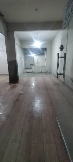 Shop Is Available For Rent Block 4 800 Square Feet Gulistan-E-Jauhar