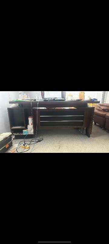 Office Table for sale 0