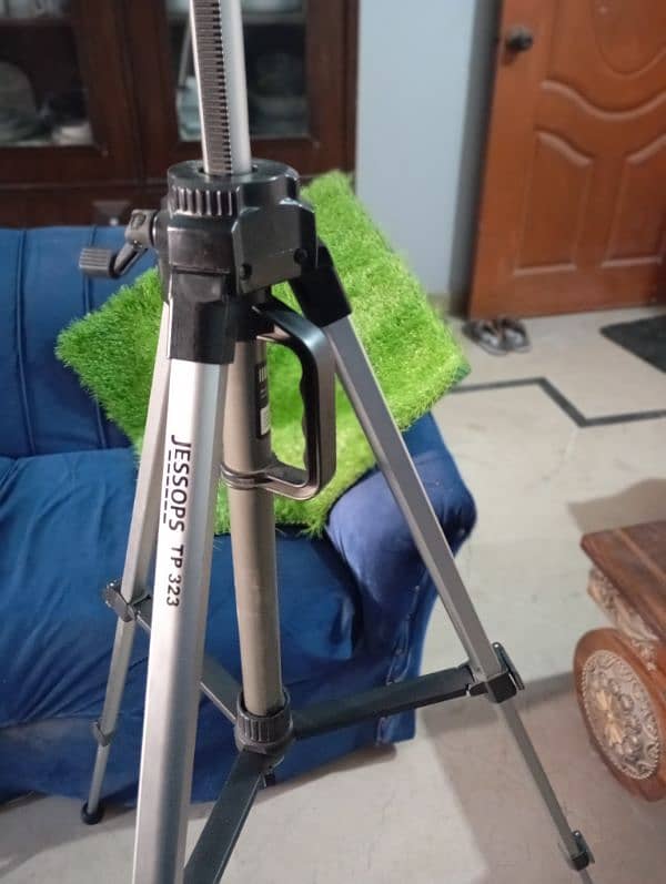 imported tripod stand 5