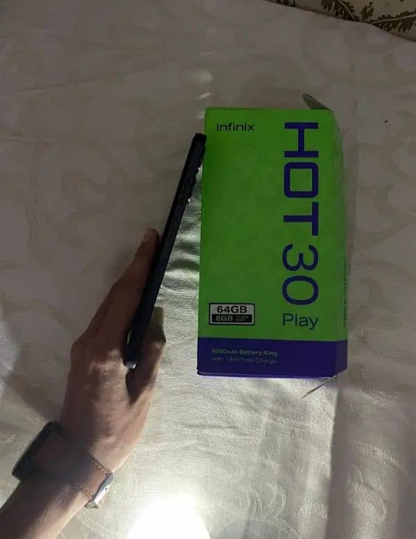 Infinix hot 30 all lush condition all oky no open no repair 2