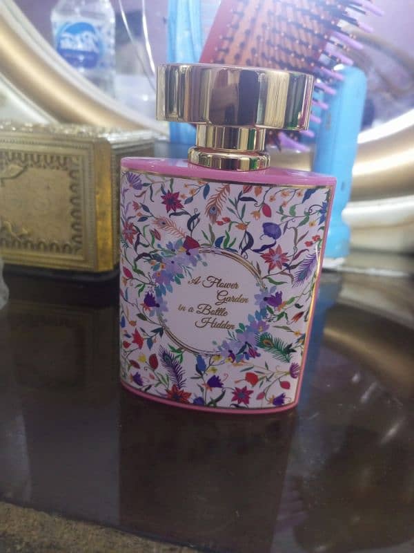 AL HARAMAIN PERFUMES (floral scent) U. A. E imported 1