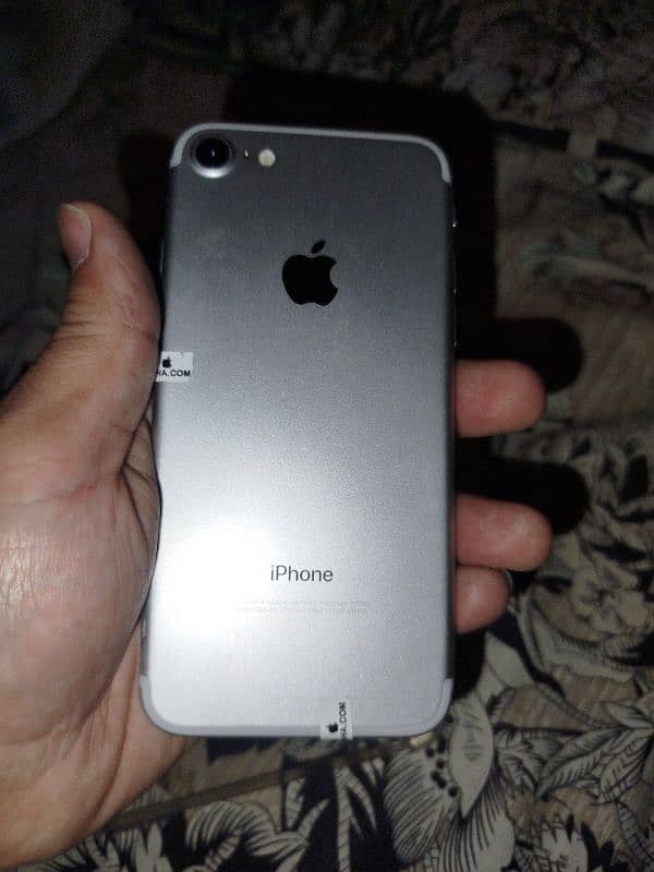 IPHONE 7 128/GB NON PTA 4