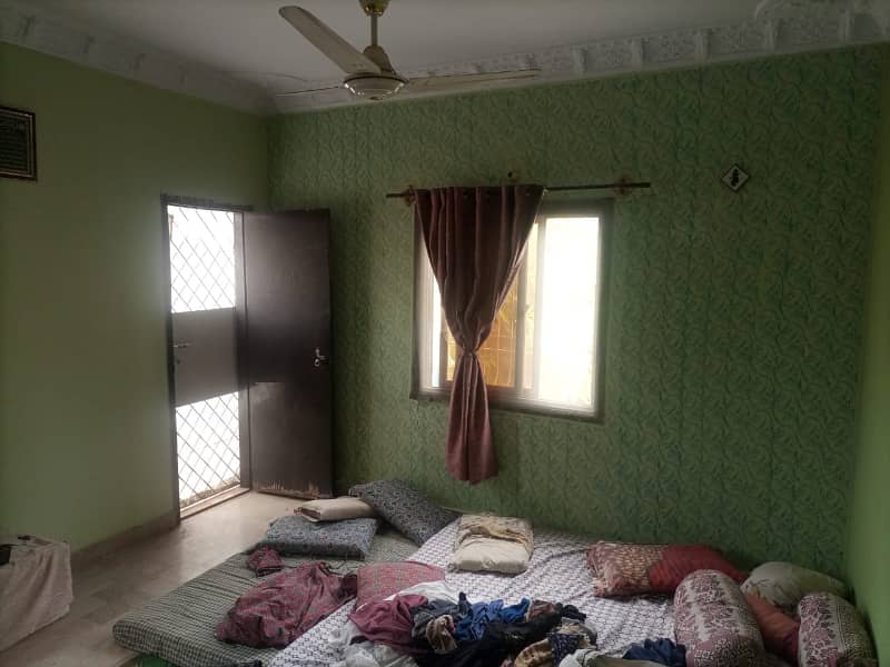 Independent 200yd ground+1 3bed dd 1 unit bungalow fatima sunrise bungalow near safoora chowk 8