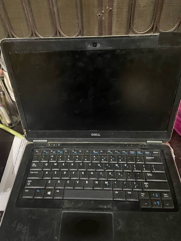 DELL latitude 9