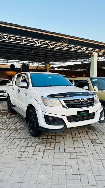 Toyota Hilux 2016 Vigo GX plus 0