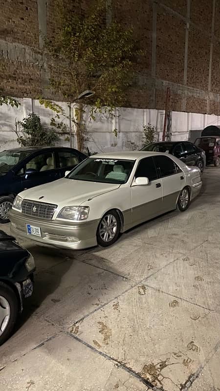 Toyota Crown 2002 4