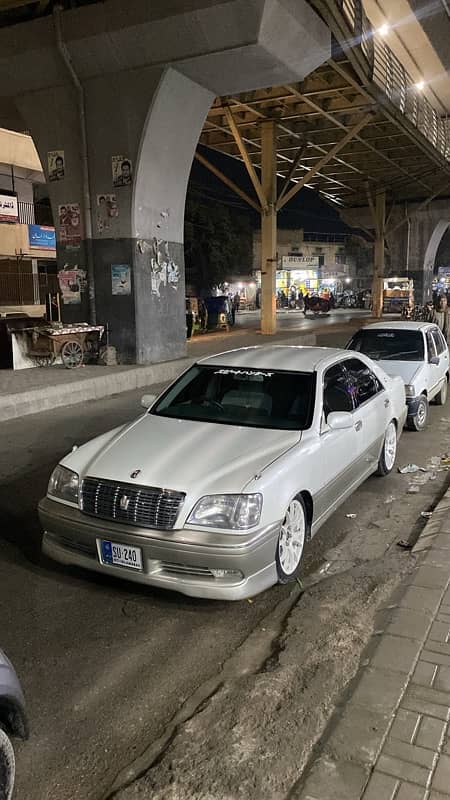 Toyota Crown 2002 5