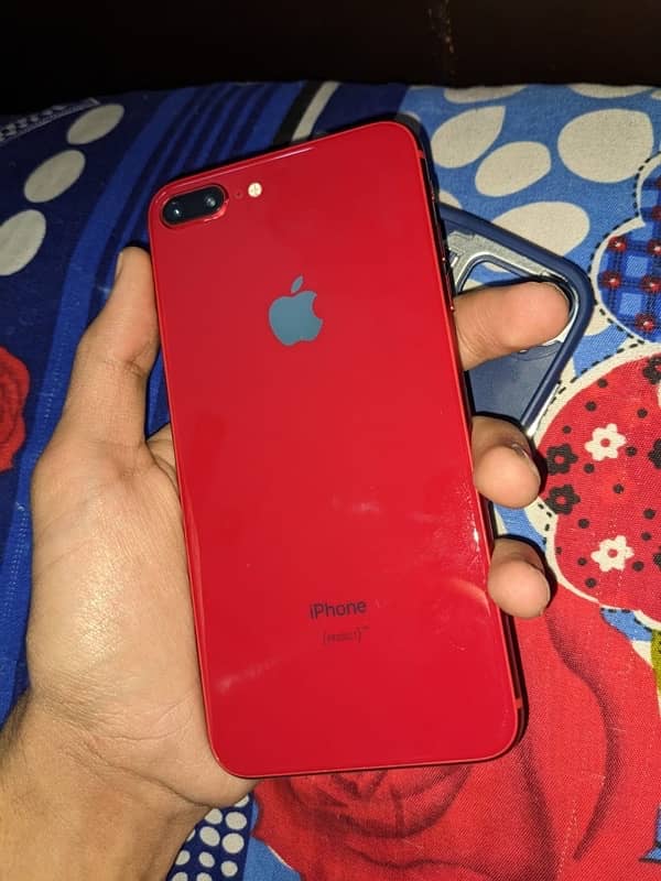 iPhone 8 Plus 256 gb with sim glitch 1