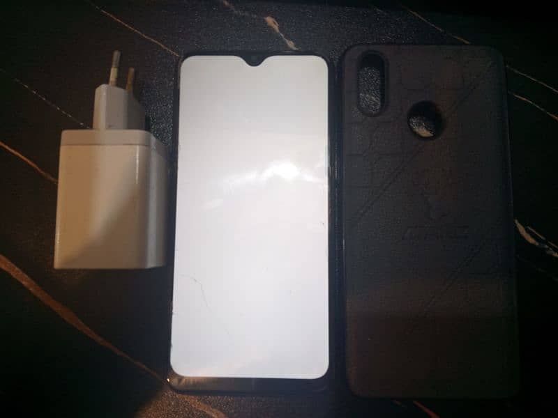 Realme 3 4/64 9/10 Condition 5