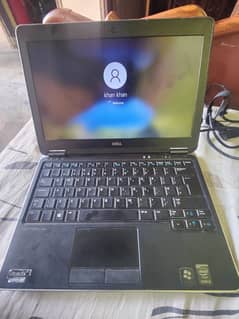 Dell ultrabook Laptop