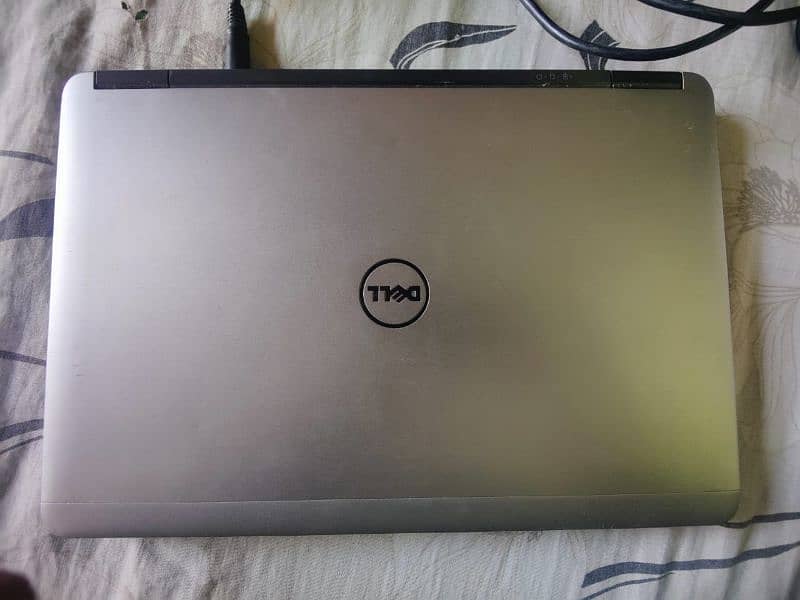 Dell ultrabook Laptop 4