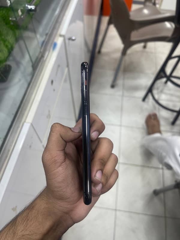 iphone 11 pro 0