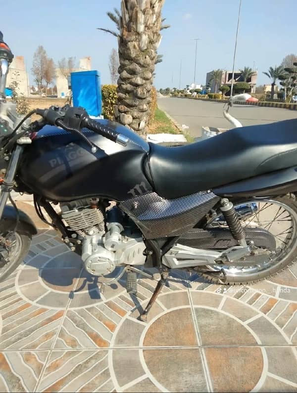 RAVI PIAGGIO STORM 125 0