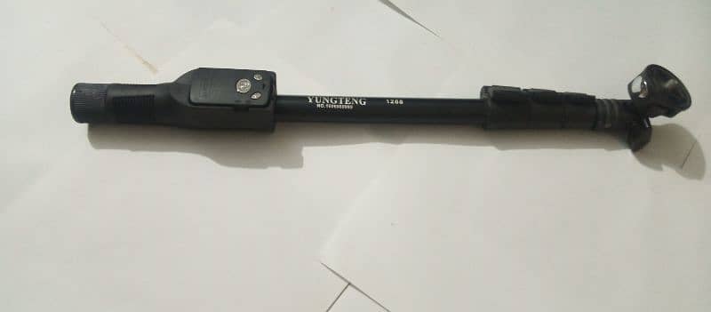 Selfie stick high quality Yunteng with remote 0