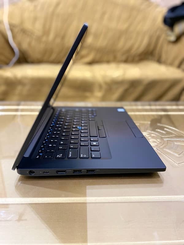 Dell i5 8th gen Touch Laptop 16gb Ram / 512gb SSD Window 11 2