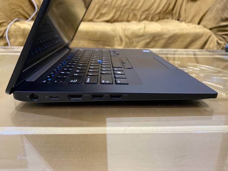 Dell i5 8th gen Touch Laptop 16gb Ram / 512gb SSD Window 11 4