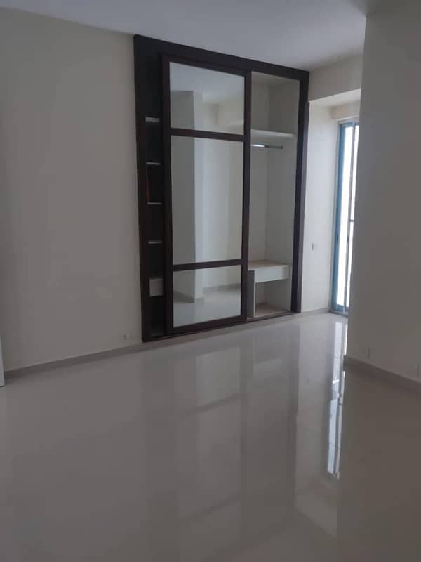 Flat available for rent lucky one appartment 4