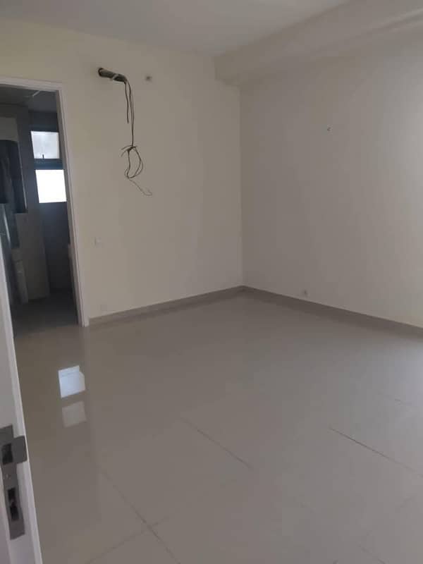 Flat available for rent lucky one appartment 6