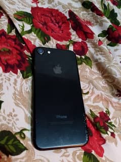 iphone 7 (PTA Approved)