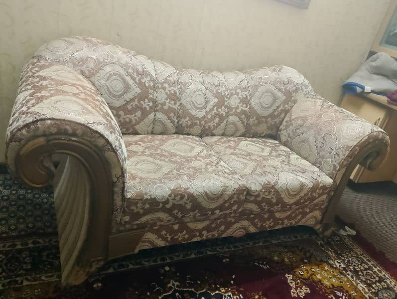 sofa set in good condition 0