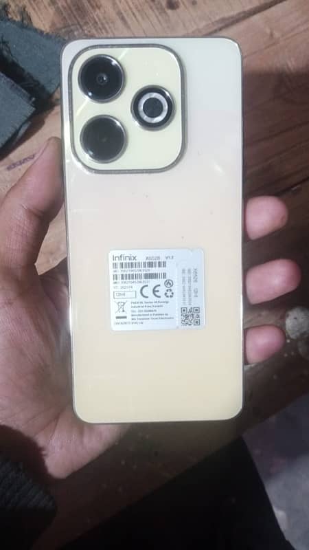 infinix hot 40i pannel damage not open or repaired 2