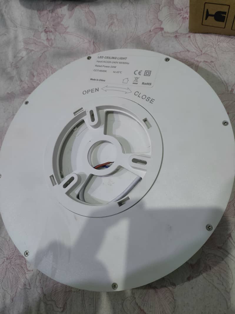 Ceiling light warm 18 watt outer fitting 2