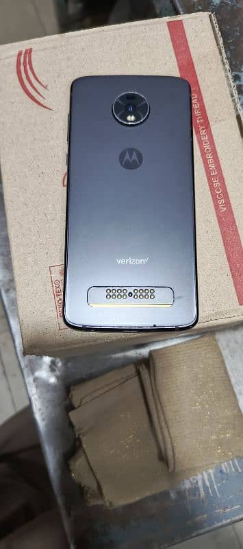 Moto z4 pta. 2