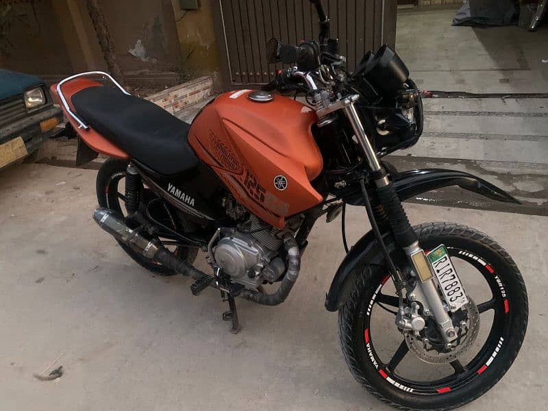 YBR 125 G 10