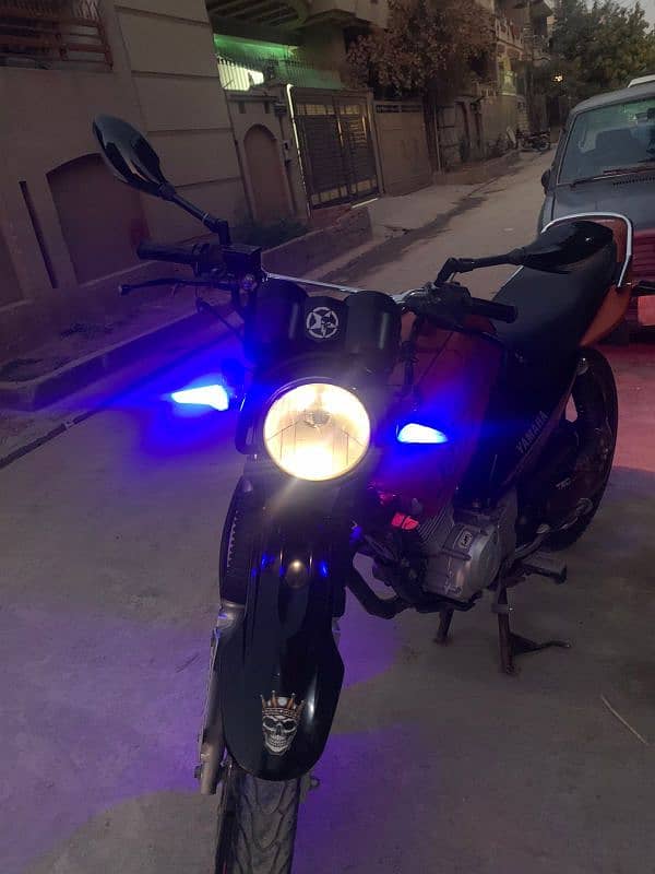 YBR 125 G 12