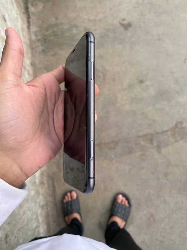 iPhone 11 jv 64gb 1