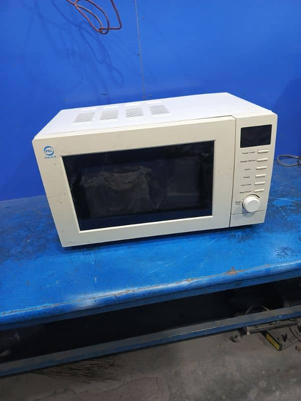 PEL Microwave Oven 0