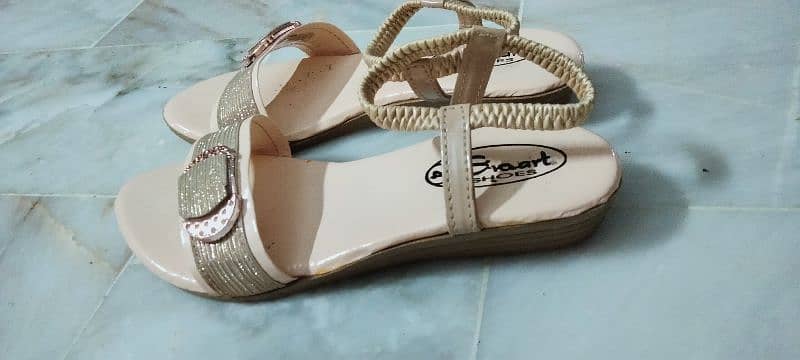 sandal just like new 2