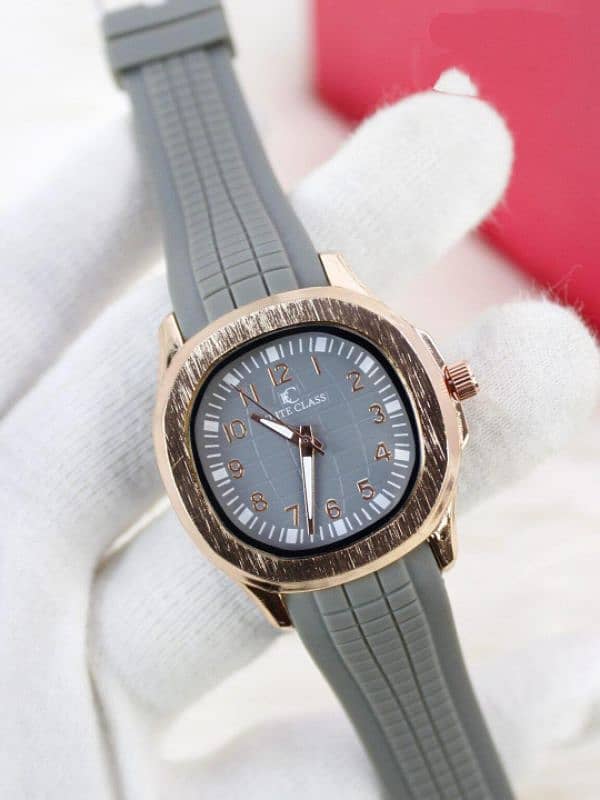 Quartz, water Resistant Watch 3