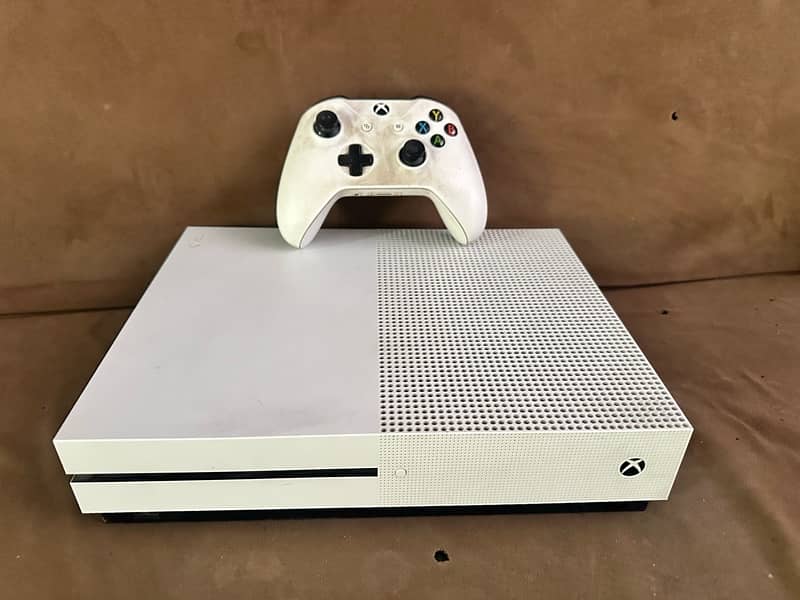 Xbox One S 500gb 1