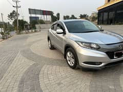 Honda Vezel 2014 XL best condition clean car