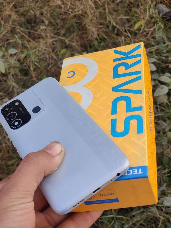 Tecno sparek 8C 4GB 64GB duol sim box available 10/10 condition 8