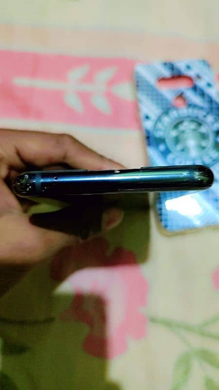 LG V 50 6 128 pta aproof ha halka sa cerak ha 10