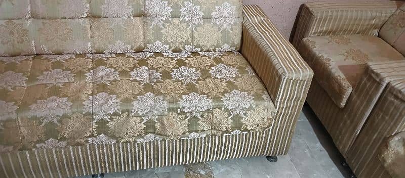 Sofa set 7 seater 4