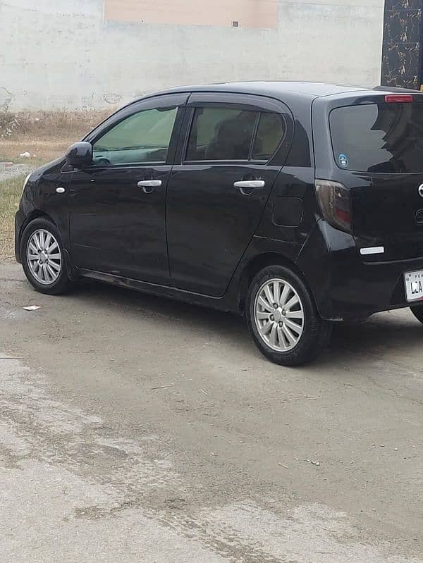 Daihatsu Mira 2015 1