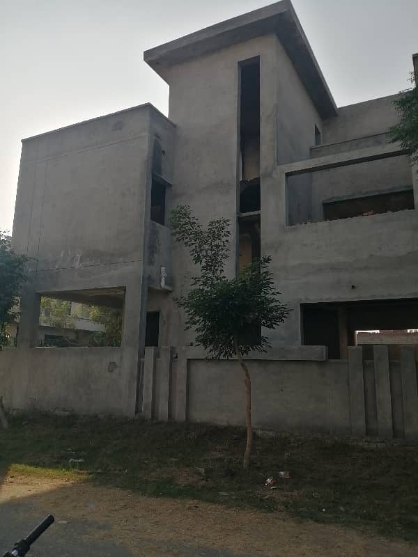 A Grey Structure House For Sale 1