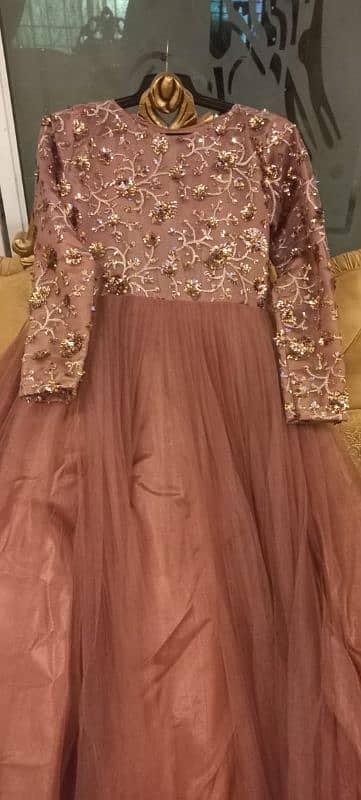 In good condition  10000 pr frock 2