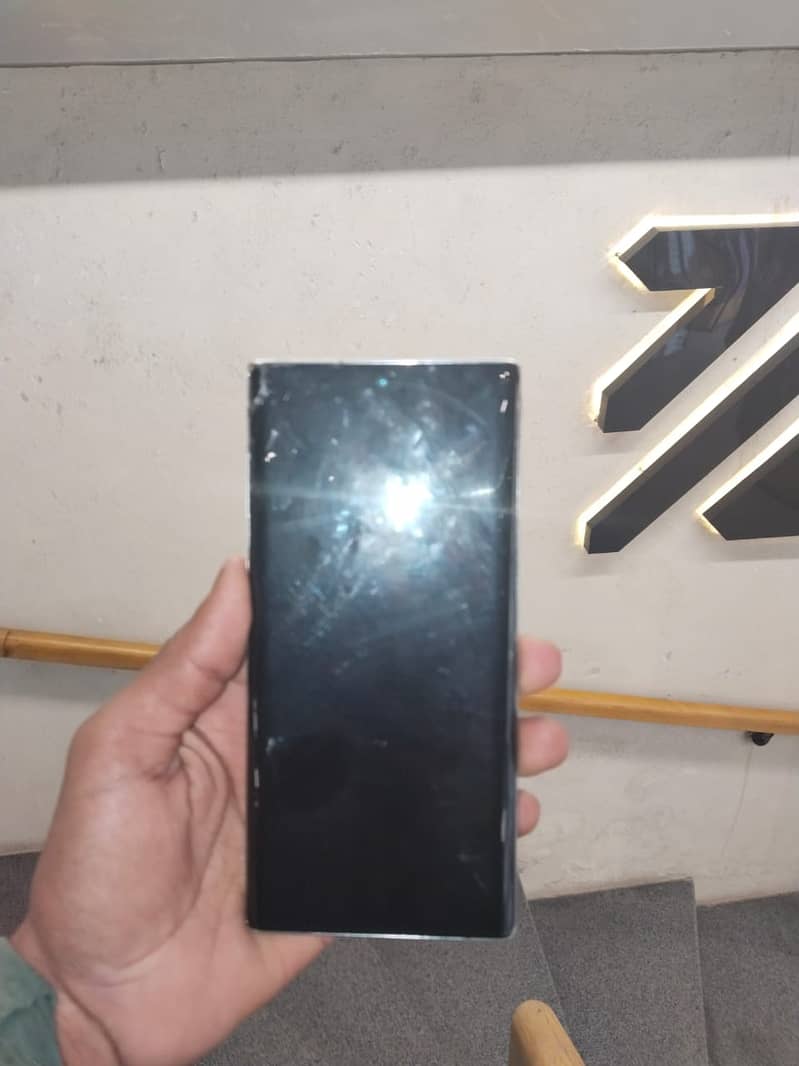 Samsung note 10 ka panel chahye 1