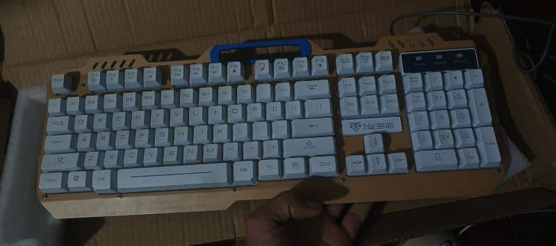 Gaming Keyboard AK98 1