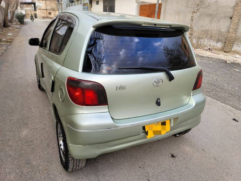 Toyota Vitz 2001 1000cc 3