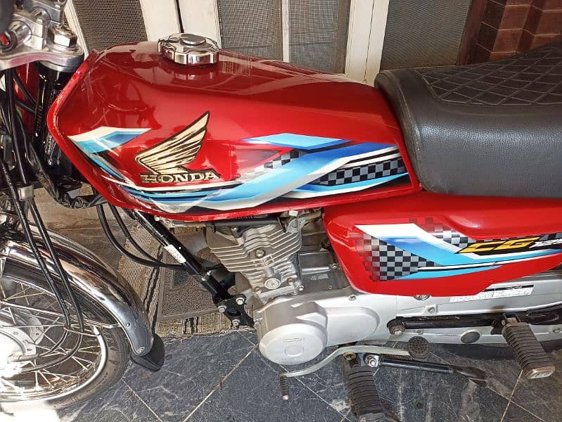 Honda 125 2024 model 03447700880 applied for 1