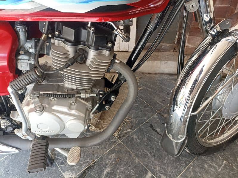 Honda 125 2024 model 03447700880 applied for 3