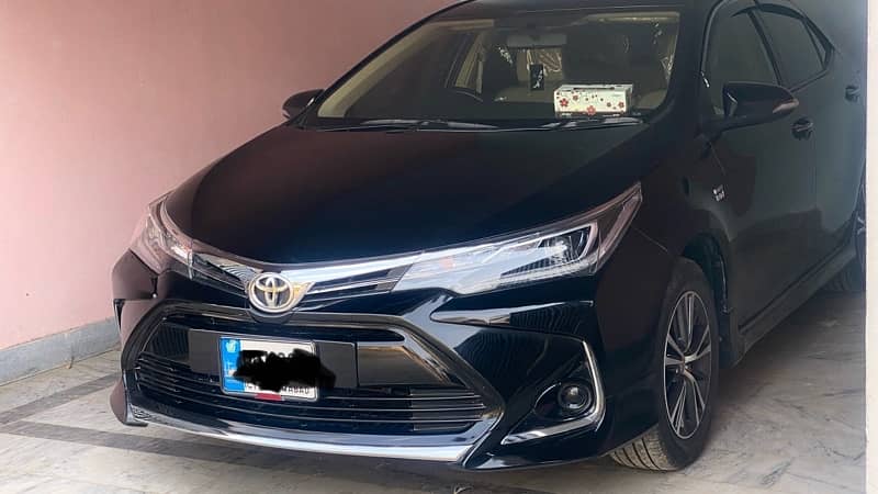 Toyota Corolla Altis 1.6X Special Edition 2022-23 3