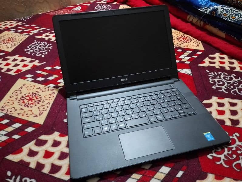 Dell Laptop i3 5th generation 8gb ram 128gb ssd 1