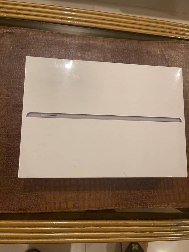 ipad 9th Generation 64 GB (wifi) Grey color. Pin packed brand new. 3