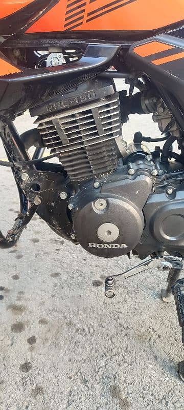 Honda  CB 150F ( Model 22/23 ) good condition 1